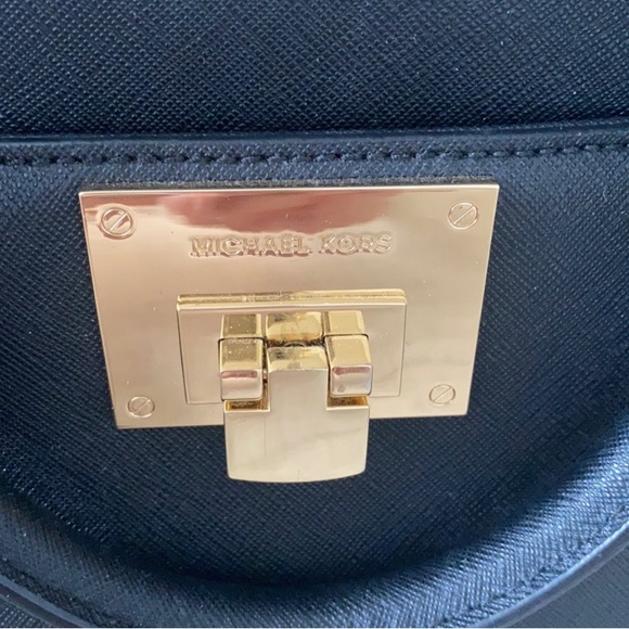 Michael Kors - Picture 2 of 6